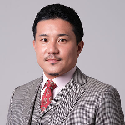 安田 理大